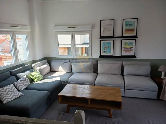 Grand duplex de 80 m2 avec 2 chambres en centre ville