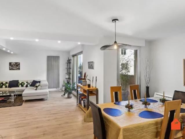 Grand duplex meublé de standing avec CLIMATISATION, terrasse, balcon et garage – Quai Joseph Gillet