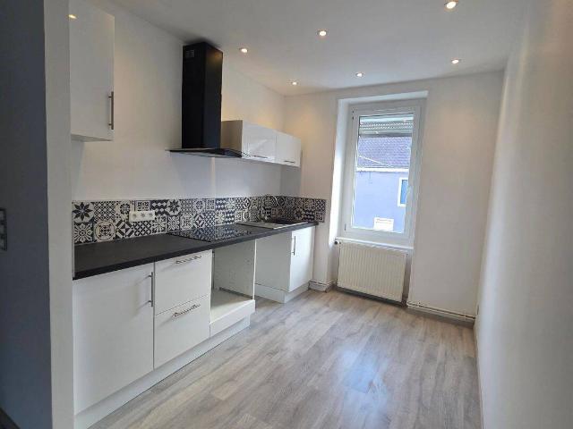 Grand et bel appartement rénové 3 chambres 95 m2