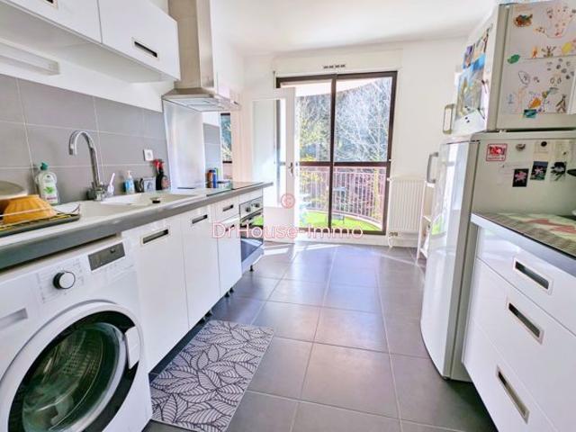 Grand F2 78,85 m² Dernier étage avec balcon Résidence Les Jardins du Pilat