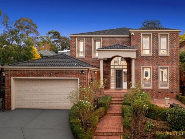 Grand Family Elegance with a Majestic Entrance