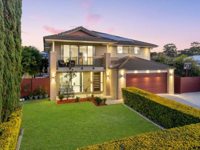 Grand Family Home with the 'WOW' Factors! Elevated Position, Immaculate Condition & North South Aspect!