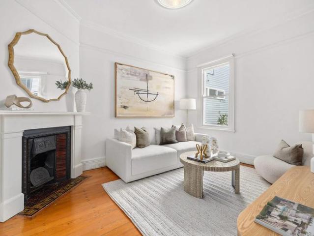 GRAND FAMILY HOME WITH WATER VIEWS AND NORTH FACING ALFRESCO!