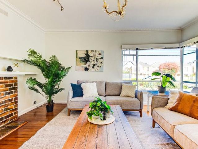 Grand Family Home In Great Location