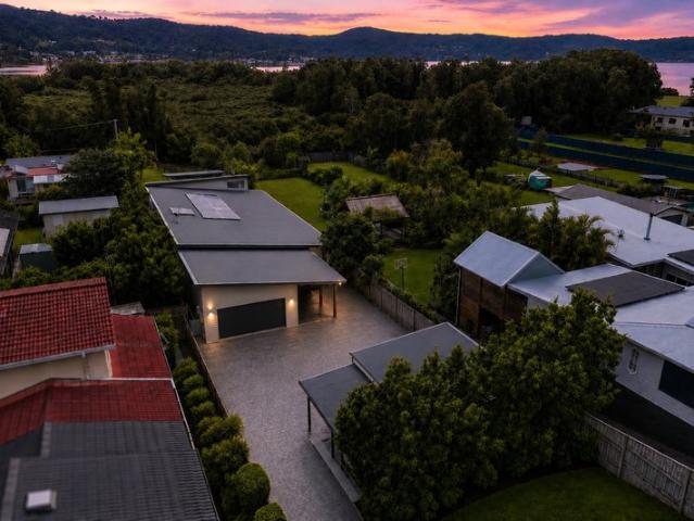 Grand Family Living on a Rare 1,644sqm Parcel
