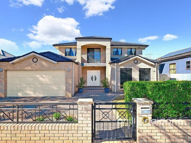 Grand Family Living on 803m2, Triple Garage and 20.11m Frontage