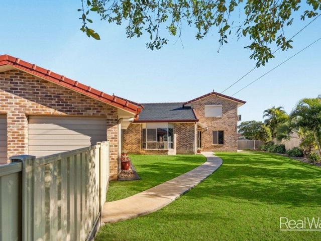 GRAND FAMILY LIVING ON 981m² IN WINSTON GLADES ESTATE