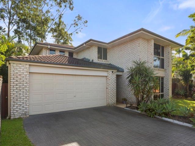 Spacious Family Living with Ducted Air & Huge Ente