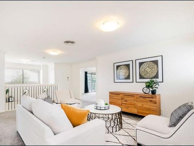 Grand Family Living with Energy & Water Savings in a Peaceful Cul de Sac