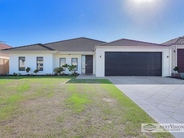 Grand Family Living with Exceptional Space, Style & Comfort NEW PHOTOS !
