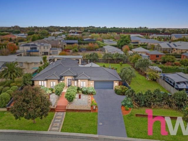 Grand Family Living with Fully Self Contained Bungalow on 1,438sqm