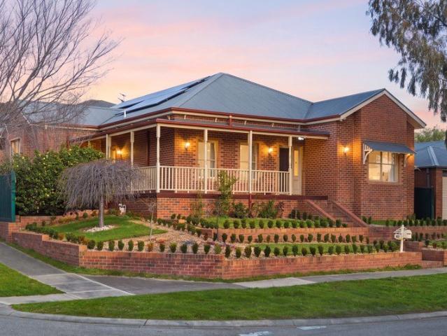Grand Family Living with Multiple Entertaining Zones on 700sqm
