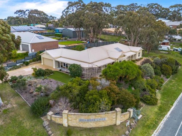 Grand Family Living with Space, Style & Views