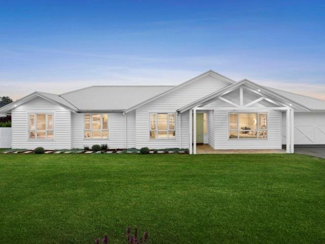 Grand family living with space & privacy
