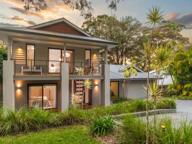 Grand family living with the addition of a two bedroom guest house