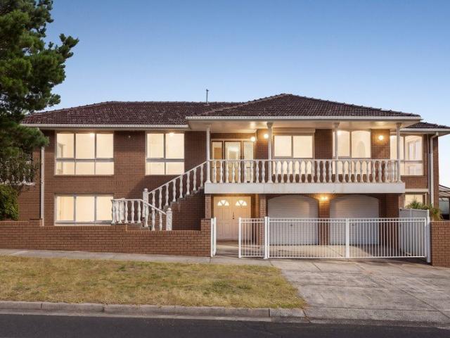 Grand Family Proportions with Multiple Living Zones
