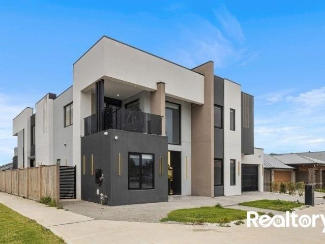 Grand Family Residence for Lease $890 Per Week