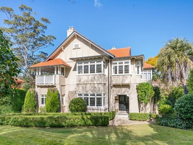 Grand Federation Residence in a Prestigious Killara Setting