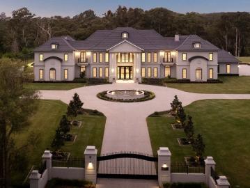 Grand French Provincial Estate in Blue Ribbon Location