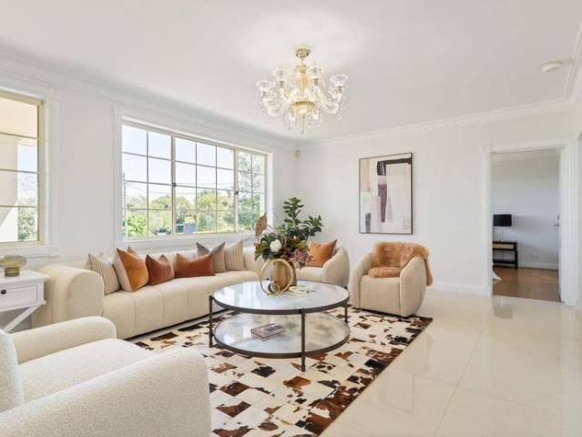 Grand Full Brick Family Home | Four Living Areas | Killara High & Lindfield East Catchments