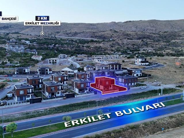 GRAND GYO ERKİLET BLV ÜZERİ ULTRA LÜKS SATILIK 5+1 VİLLA