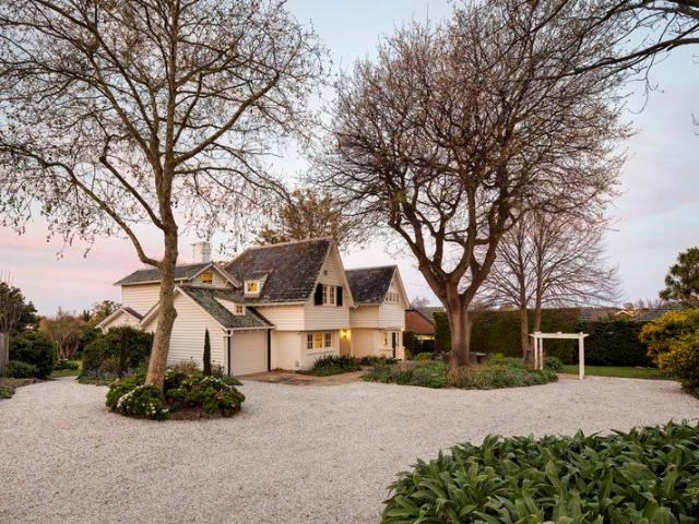 Grand heritage estate with front row prestige