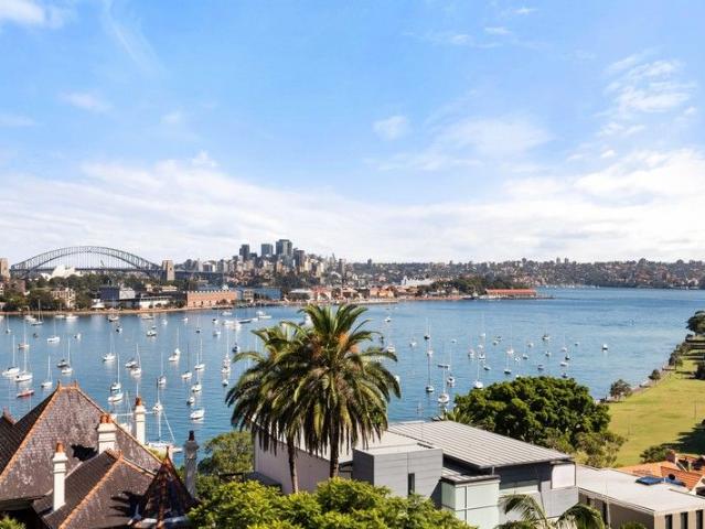 Grand House Sized Apartment with Panoramic Harbour Views Top Floor Penthouse Residence in 'Cloncorrick'