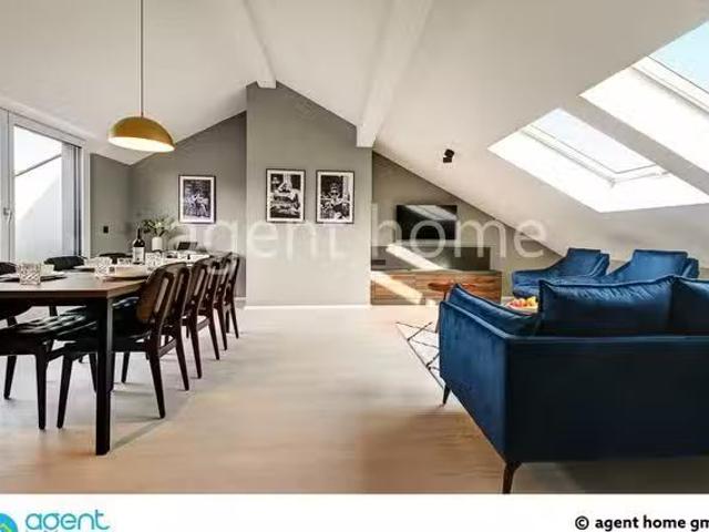 GRAND LIVING
