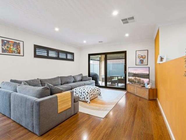 Grand Living in the Heart of Greenvale.