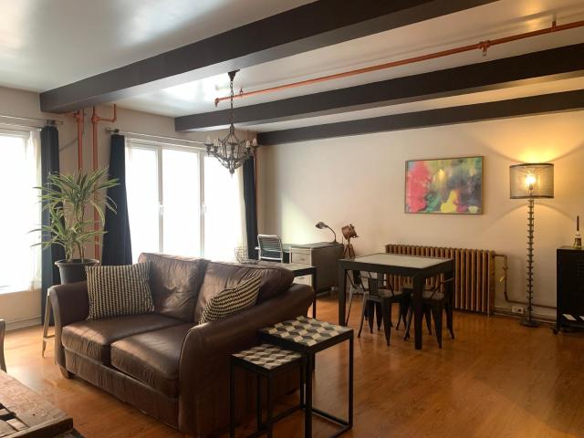 Grand loft meublé et tout équipé