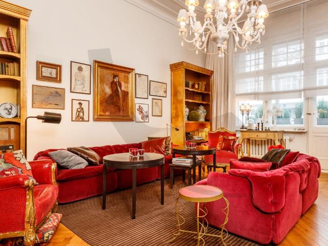 Grand Luxury Living