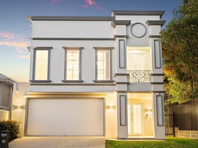 Grand Luxury Residence Only 1 Year Old on a Rare 2,776m2 Landholding A Unique Opportunity