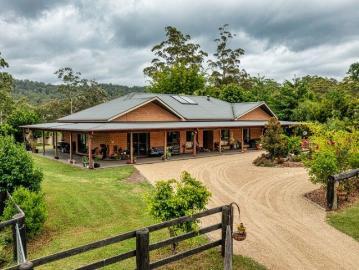 Grand Modern Country Living only 6klm From Bellingen