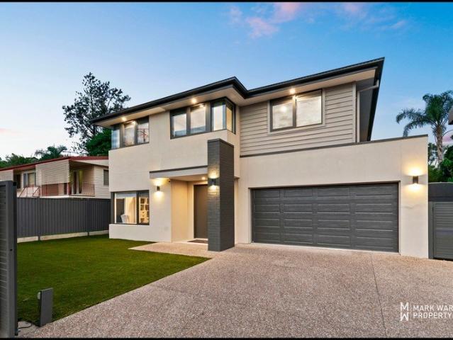 GRAND MODERN LIVING 435m2 OF LUXURY WITH RESORT STYLE POOL & SPA ON 559m2
