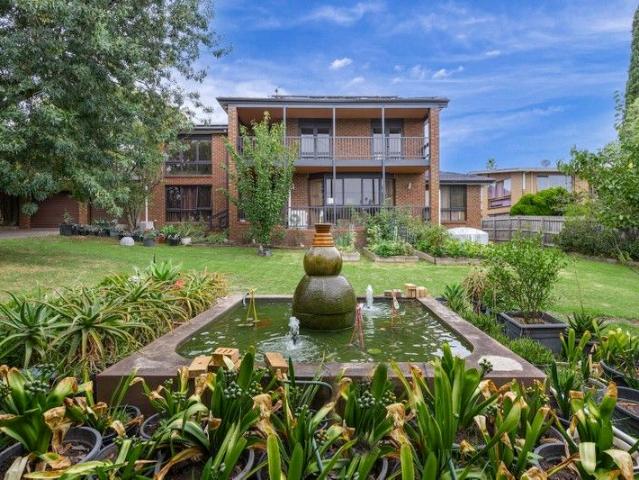 Grand North Facing Estate with Spectacular Bay & City Views