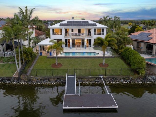 Architecturally Designed North to Water