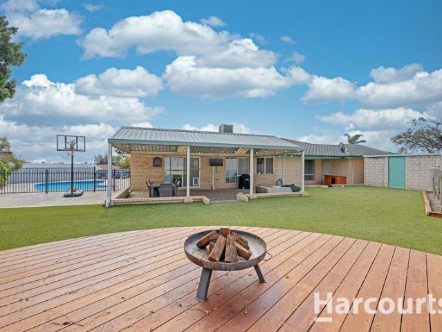 HUGE Block + Swimming Pool + SUPER Sacious Home!
