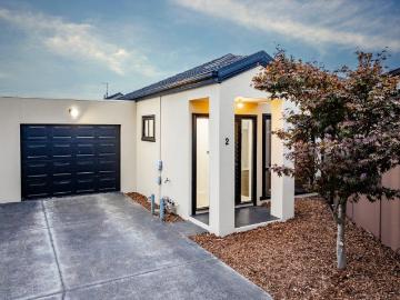 MUST BE SOLD THIS WEEK ALL FAIR OFFERS CONSIDERED* WHEN AFFORDABILITY MEETS A PROMINENT LOCATION!