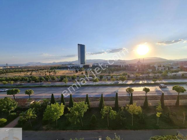 Grand Otel Karşısında 1+1 Kiralık Eşyalı Daire