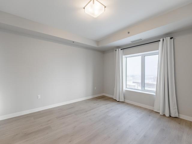 Grand Pacific Gardens Emerson Apartment for Rent