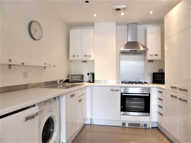 Grand Parade, Brighton BN2, 2 bed flat to rent, £1,700 pcm | PrimeLocation