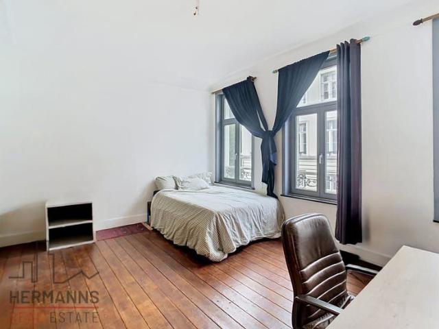 Grand Place / Monts des Arts Studio
