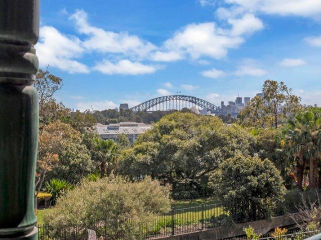 Grand Proportions, Parkside Serenity and Iconic Sydney Views