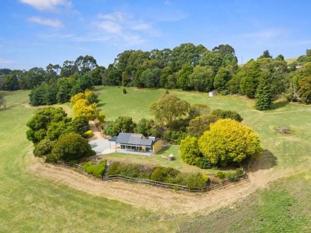 'Grand Ridge Stay' Ideal Getaway on 18 Acres MOTIVATED VENDORS