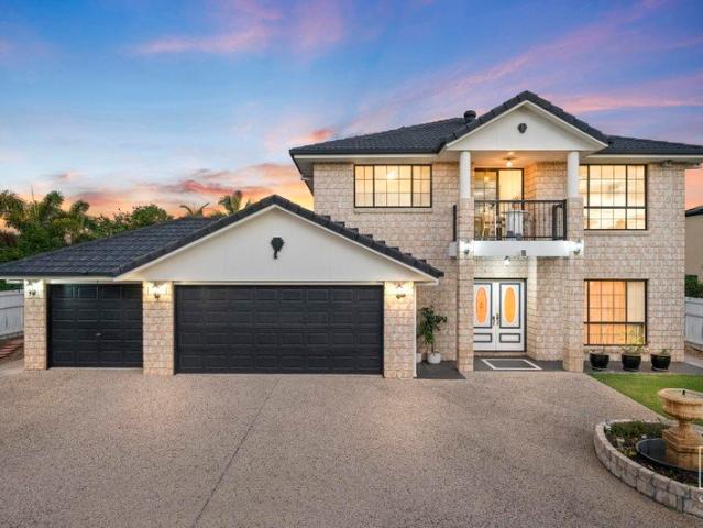 Grand Riverside Family Residence with Dual Living Potential, Resort Style Entertaining and Exceptional Space