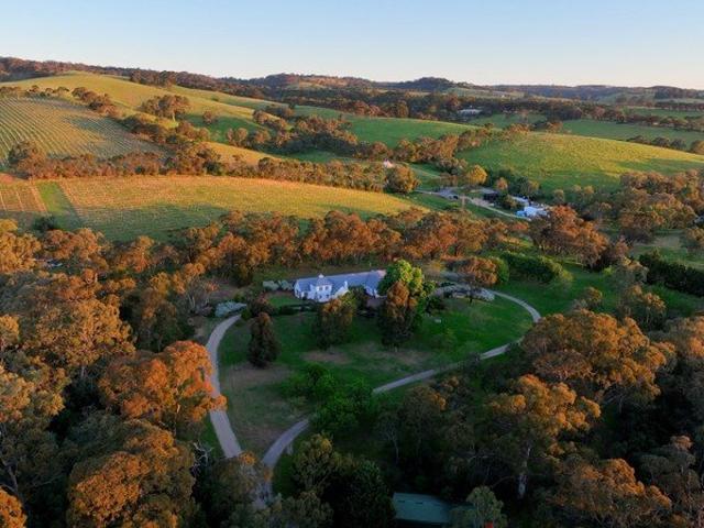 Grand Rural Estate Secluded Amongst The Vines Yet Mere Moments From It All