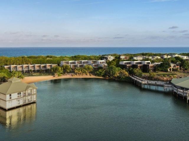 Grand Scale Waterfront Living | Habitat Lagoon Twin Waters