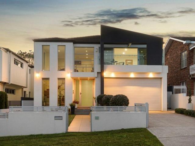 Grand scale family living with a private poolside oasis