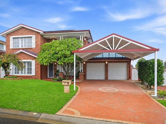 Grand Scale Family Living 6 Bedrooms, 3 Bathrooms, Inground Pool & Dual Driveways
