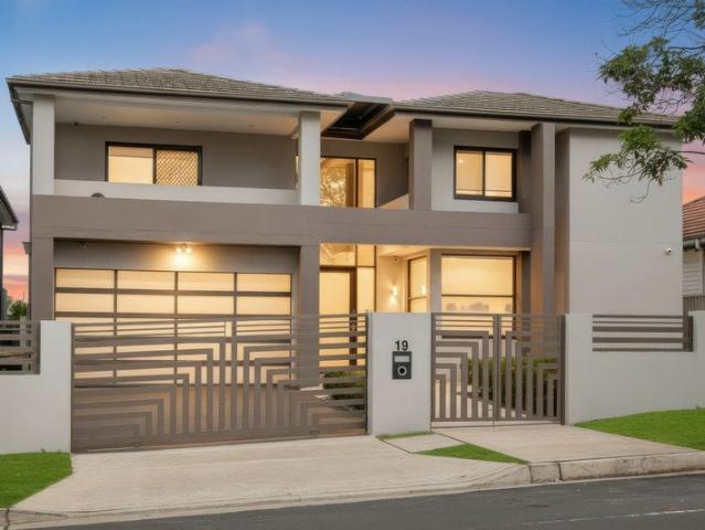 Grand Scale Family Luxury | Six Bedrooms, Six Bathrooms, Uncompromising Quality